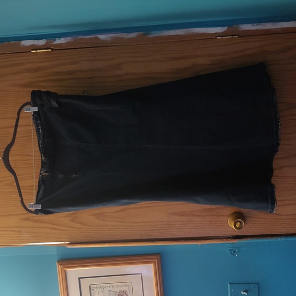 Beautiful Jean Skirt Size 3X - Picture 4 of 5